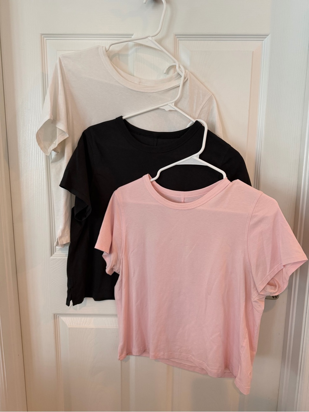 Lululemon all 3 shirts classic fit cotton blend T-shirt size 8 white black pink